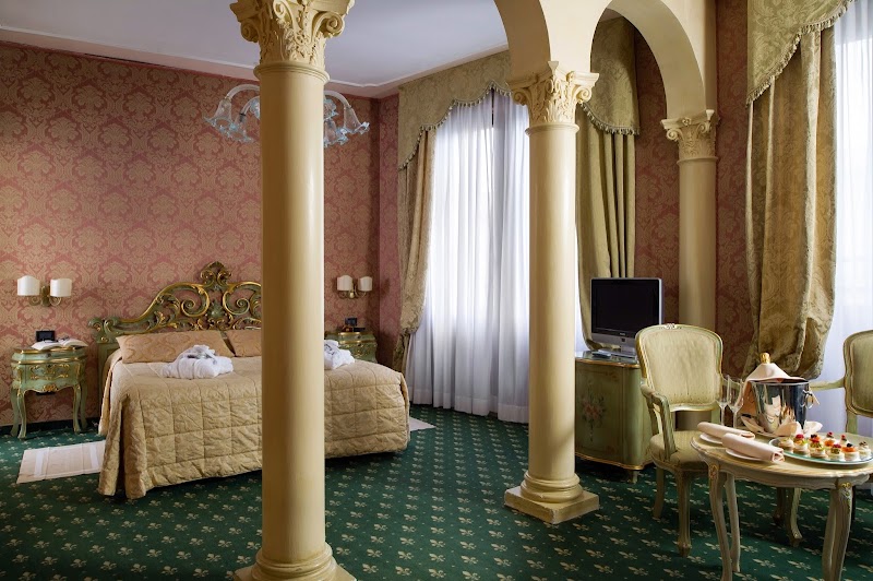 Hotel Carlton on the Grand Canal photo 5