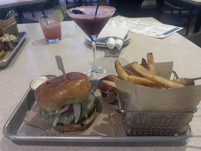 Bar Louie - Coconut Creek photo 5