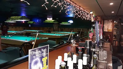 Mis-Cue Lounge photo 4