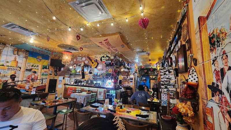 El Pimiento Restaurant photo 5