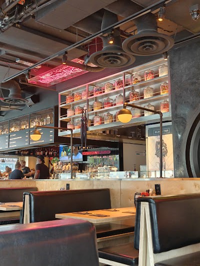 Black Tap Craft Burgers & Beer - Nashville photo 4