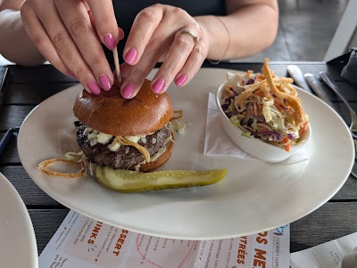 Cooper’s Hawk Winery & Restaurant photo 4