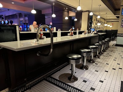 Myron’s Delicatessen at Harrah's Pompano Beach photo 4