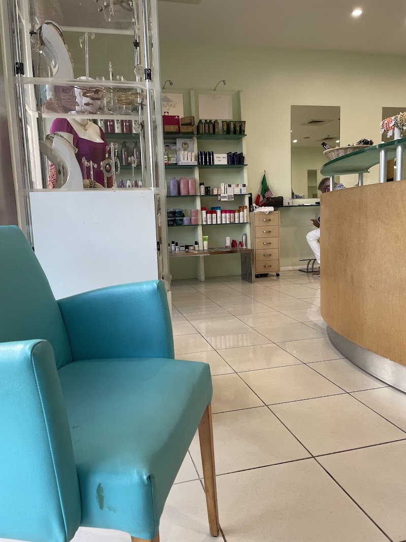 Peluquería Trends Beauty Center photo 4