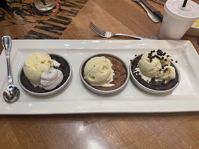 BJ's Restaurant & Brewhouse photo 4