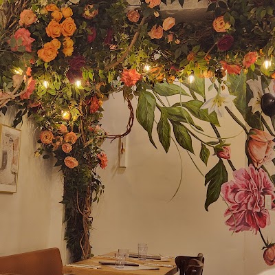 Pasta Louise Restaurant photo 4