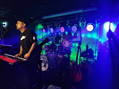 לגעת ברגש photo 4