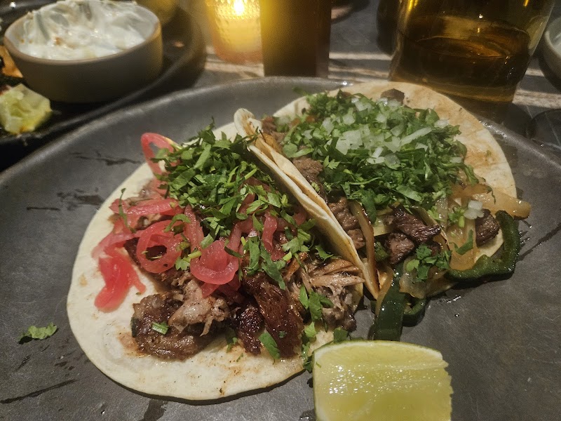 Tómalo Grill photo 4