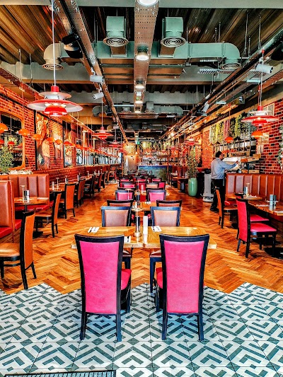 Cartoos Aberdeen photo 4