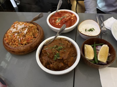 Red Onion Indian Lunch Brunch Dinner photo 4