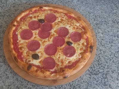 Snack pizza photo 4