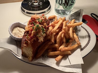 Ironside Fish & Oyster photo 4