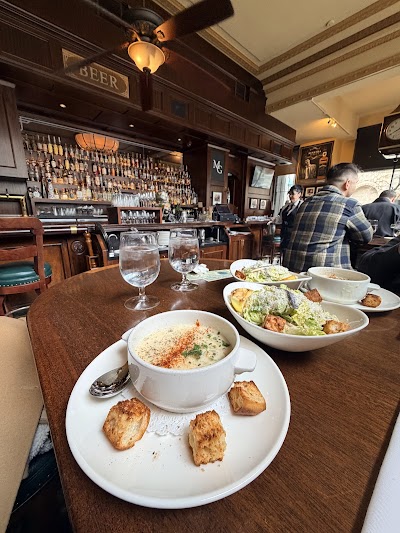 Metropolitan Grill photo 4