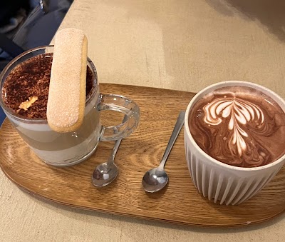 Wolføx Madrid Speciality Coffee Roasters photo 4