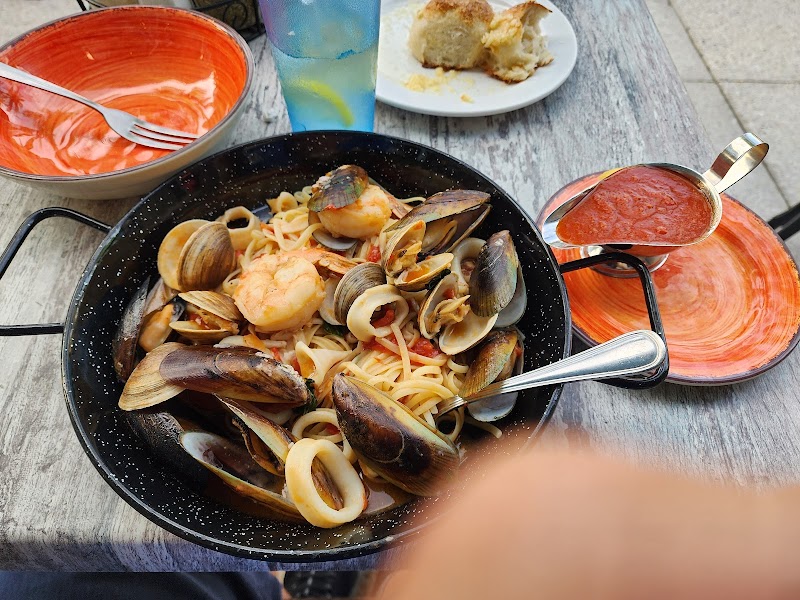 Carlucci's Brick Oven Trattoria & Pizzeria photo 4