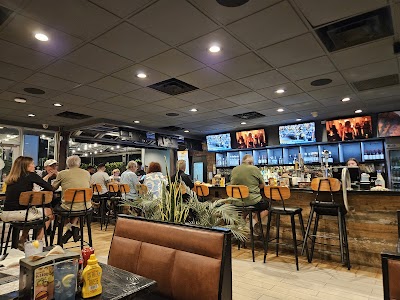 Legends Tavern & Grille - Pompano Beach photo 4