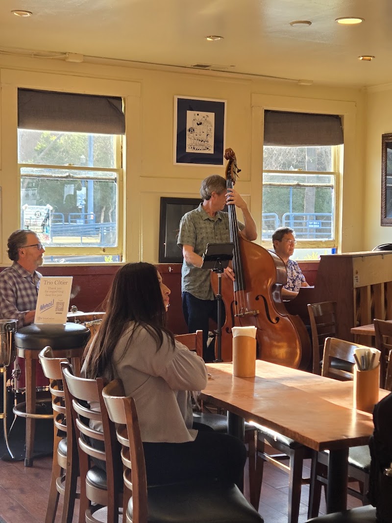 Pier 23 Cafe Restaurant & Bar photo 5