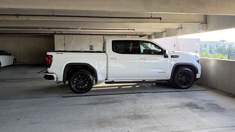 Vera Cadillac Service Center photo 4