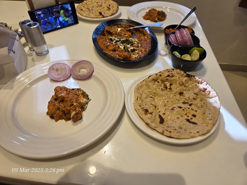 Ishan Pure Veg photo 4