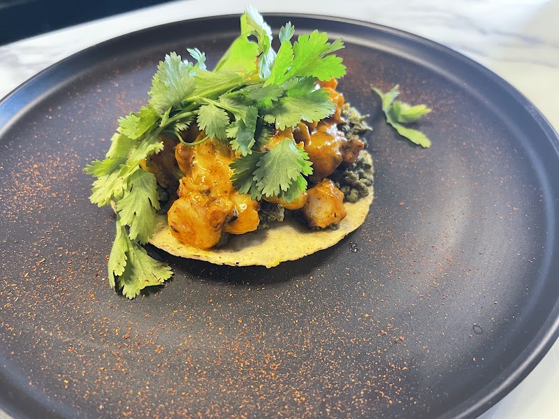 Momento Tapas & Craft Cocktails photo 4