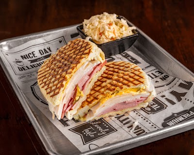 Holy Grill & Deli (Kosher Miami- KM- Glatt Kosher) photo 4