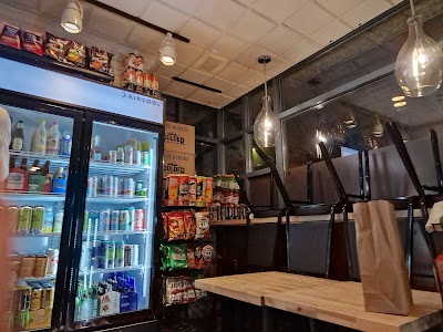 Downtowndelimarket photo 5