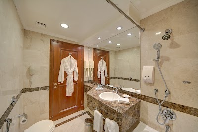 Royal Ascot Hotel photo 4
