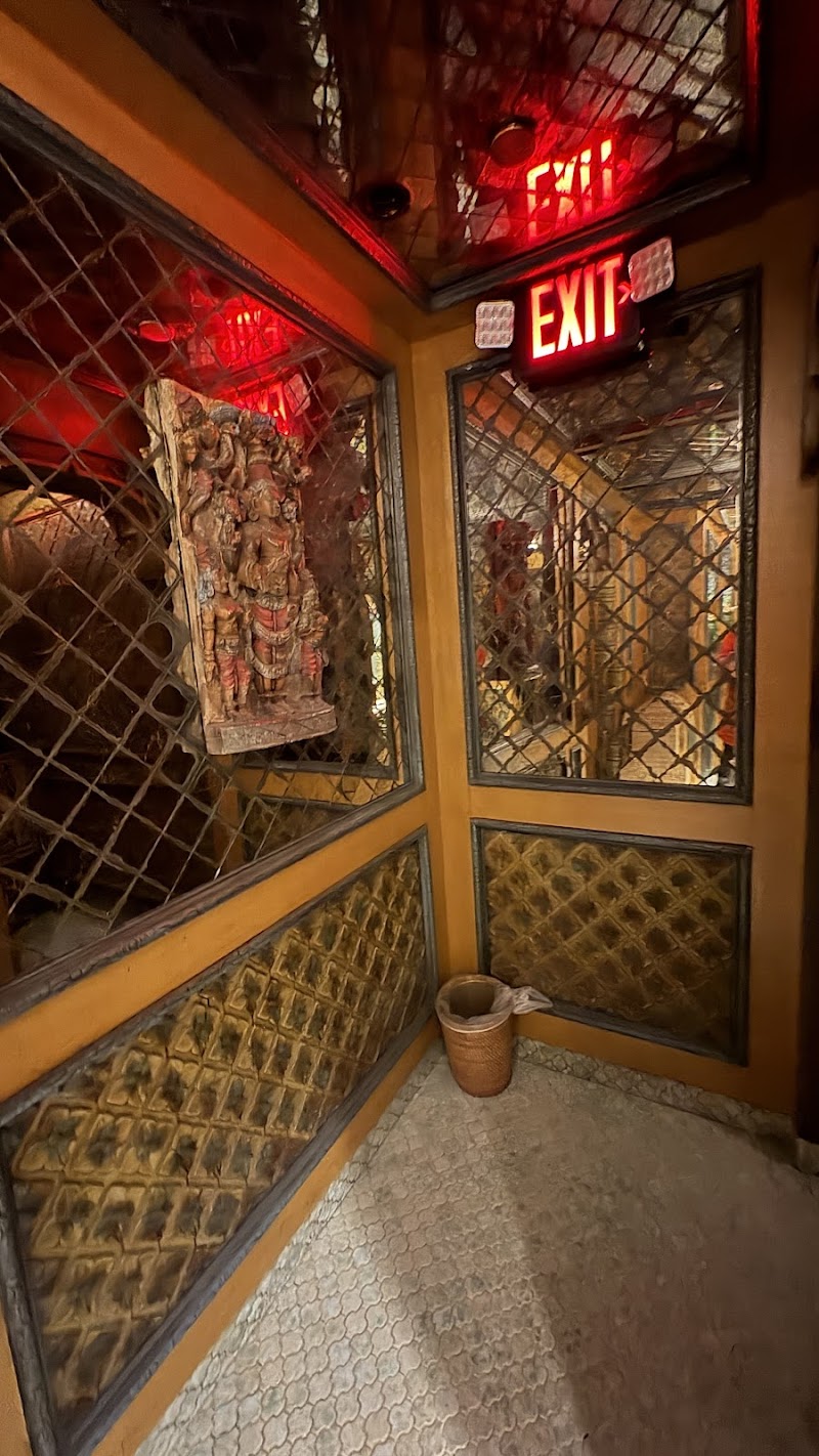 MAI-KAI Restaurant and Polynesian Show photo 5