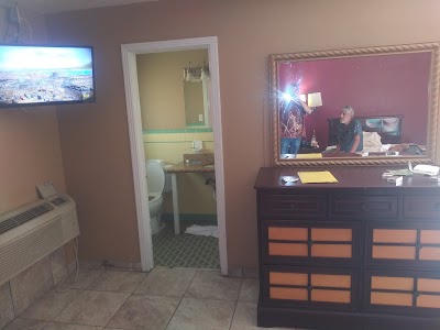 Rainbow Fountain Motel photo 5