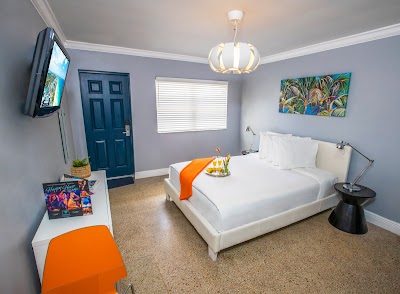 Hollywood Beach Suites + Hotel photo 5