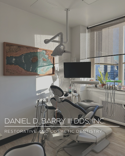 Daniel Barry III, DDS