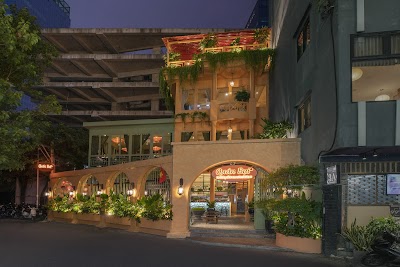 Quán Bụi Central, Sài Gòn - Authentic Vietnamese Cuisine photo 4