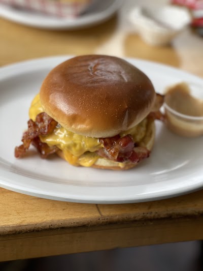 Sizzlin City Burger photo 4