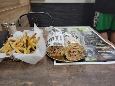 Feed Me Kosher Bistro photo 4