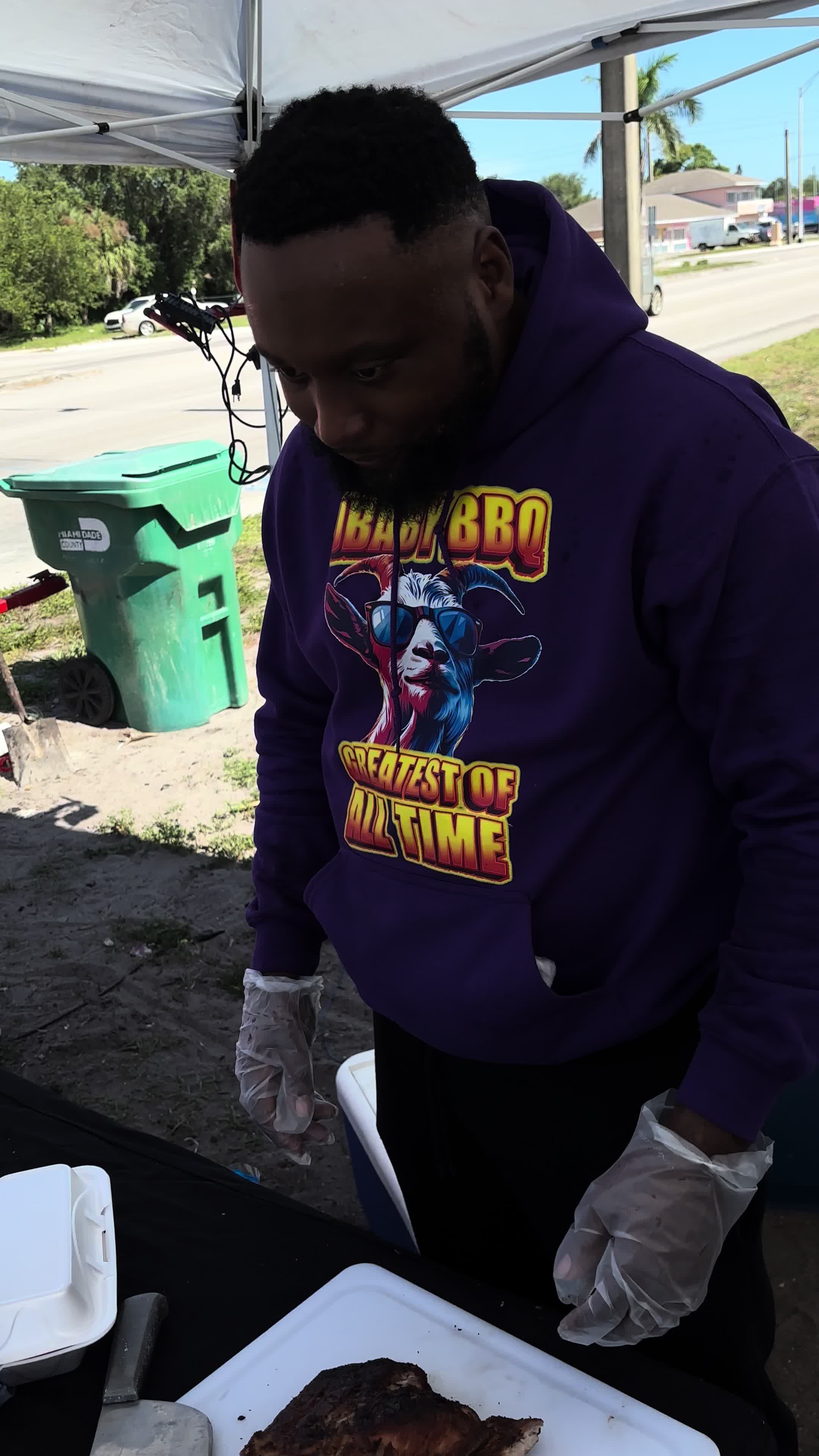Pull Up Im The Best BBQ Man In The Nation 8500 NW 22ave 33147 Miami FL 

#fentysuperbrandday #JbabyBarbecue #4thOfJulyBBQ #foodporn #miamibbq #bbqribs #viral #viralvideo #viraltiktok 
