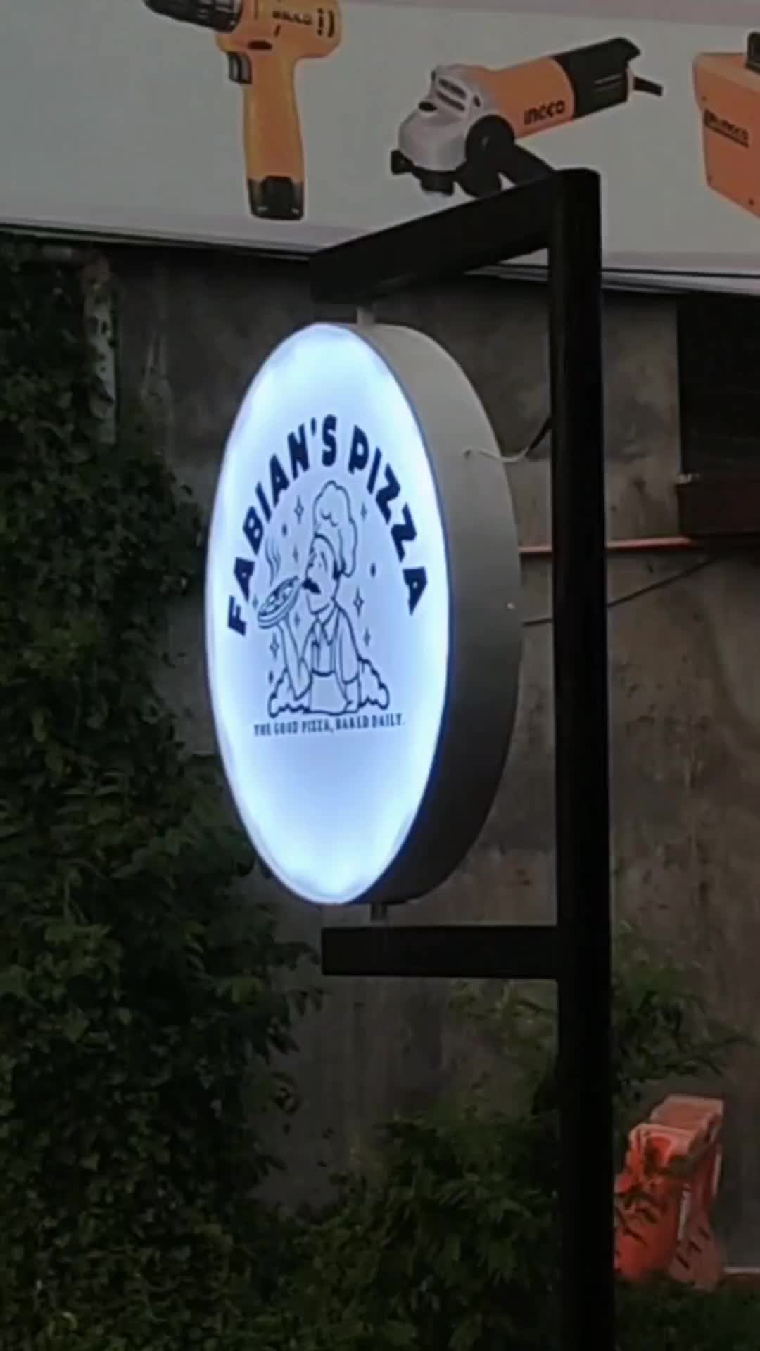 Fabian's Pizza
Open: Tuesday to Sunday, 4:00 pm to 9:00 pm only

Full details on:  https://www.facebook.com/titoventuresPH

#titoventures #foodadventure #fyp #fypシ#pizza #burger #davaofood #davaofoodie #davaofoodblog #davaocity #davaocitycontentcreator #davaoblog 