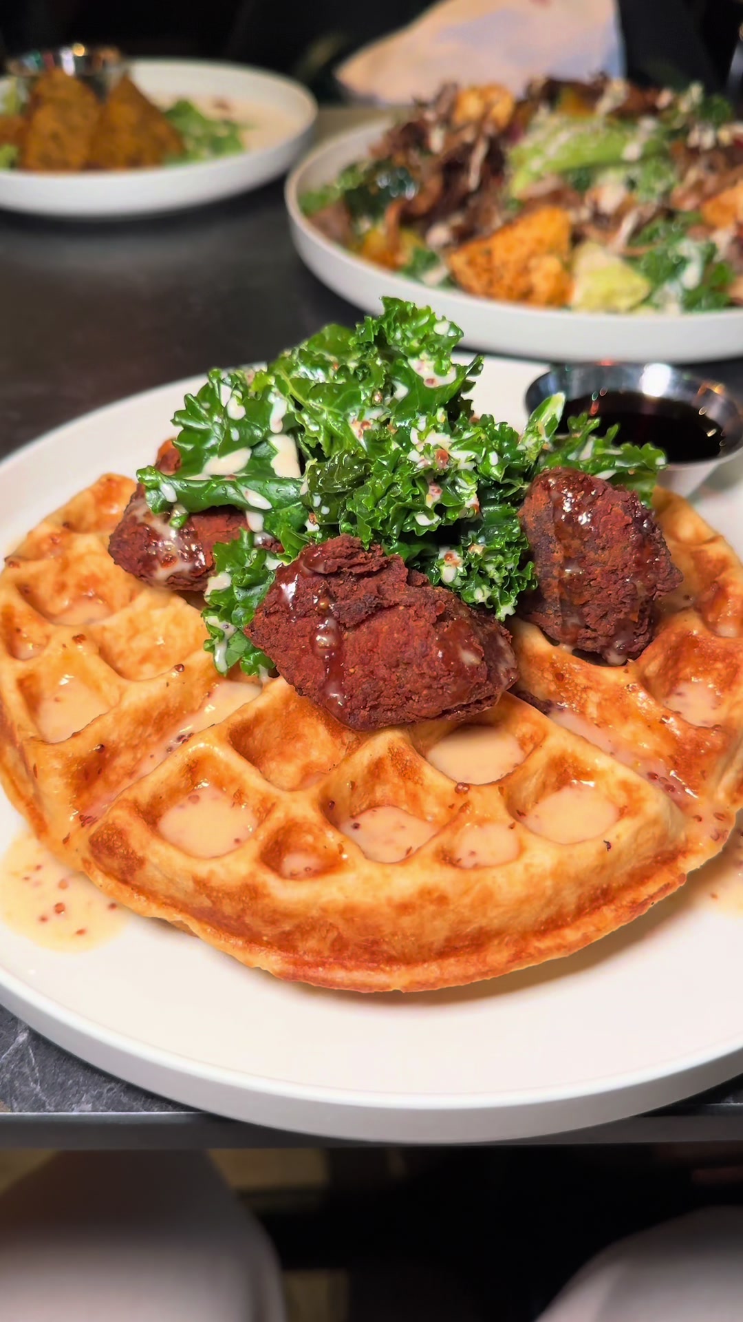 Vegan soul food brunch with a hip hop twist vegan 🌱 ✨ Urban Vegan Kitchen in NYC isn’t just a restaurant, it’s a time capsule celebrating the culture, art, and flavors that shaped a generation. 🎶
From veggies, soy, and seitan plates to cocktails made with vegan liquor, every dish is bold, creative, and full of soul. My personal fave? The Chick’un & Waffles 🍗🧇crispy, golden, topped with kale,. Pure comfort food vibes, but make it plant-based 🌱🔥
If you’re looking for vegan food in NYC that goes beyond the basics, this funky downtown spot is the one.
@urbanvegannyc
#nycfood #vegan #brunch #veganfood