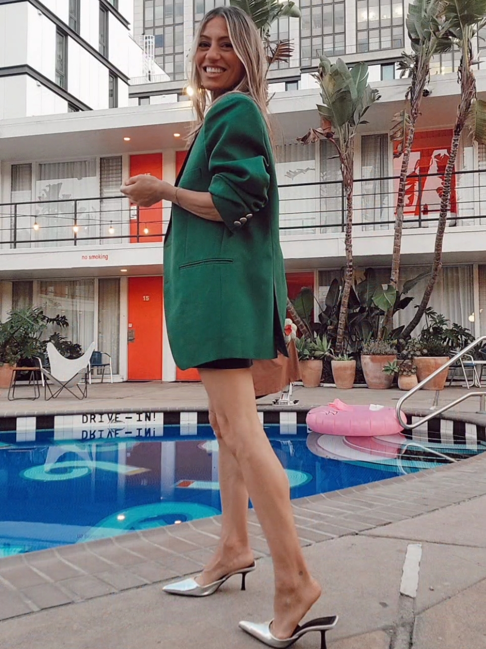 The Phoenix Hotel SF!
#hotels #sanfrancisco #sanfranciscolife #sanfranciscobayarea #hotellife #over50style 
#over50women @Phoenix Hotel 