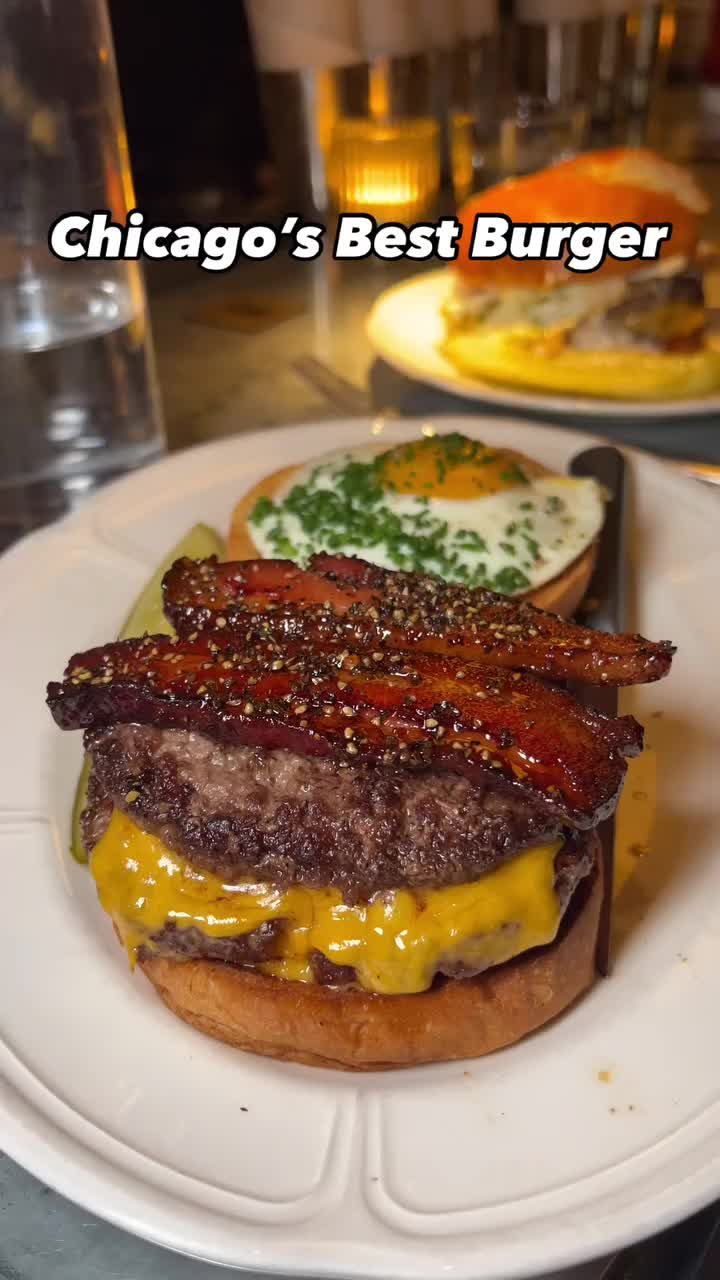 If you were wondering if the Double Cheeseburger at Au Cheval still lives up to the hype, we are happy to report that it still does. It’s the best cheeseburger in Chicago. And possibly the country?!
.
The downside? It’s expensive if you get the toppings, meaning the egg and bacon, added on to the burger. Here is how much one will set you back:
➖ Double Cheeseburger: $18.99
➖ Add Egg: $2.99
➖ Add Thick-Cut Bacon: $6.99
.
That means if you get the works, like many people like to get it, this burger will cost a total of $29. And that doesn’t include a side of fries.
.
Do you think it’s worth the hype and the price?! 🍔
.
.
.
#chicago #chicagofood #chicagofoodie #chicagogram #chicagoburger #chicagorestaurants #westloopfood #westloopchicago #fultonmarket #aucheval #chigram