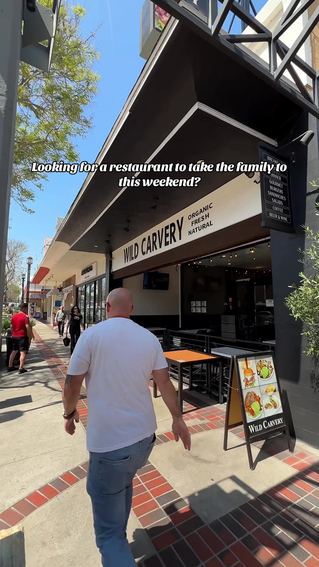 Looking for a place to take the family to this long weekend? Come visit us 😊

#Burbank #WildCarvery #goodfoodgoodmood #lunchideas #dinnertime 