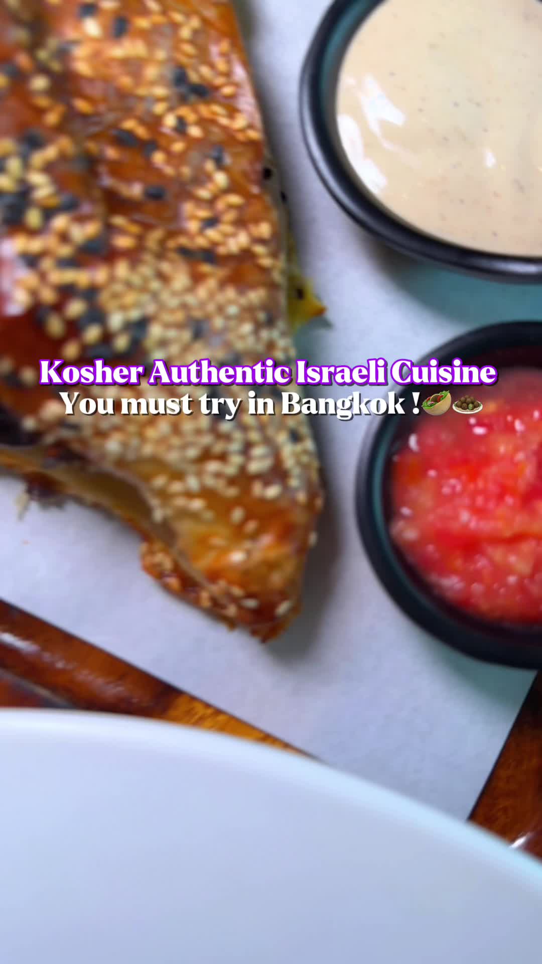 Kosher Couisine In Bangkok!🇹🇭
Sukhumvit 20📍
#kosher #kosherfood #israelicuisine #foodie #mediterranean #mediterraneanfood #bangkok #bangkokfood #resturant #tahiland #groceryshopping