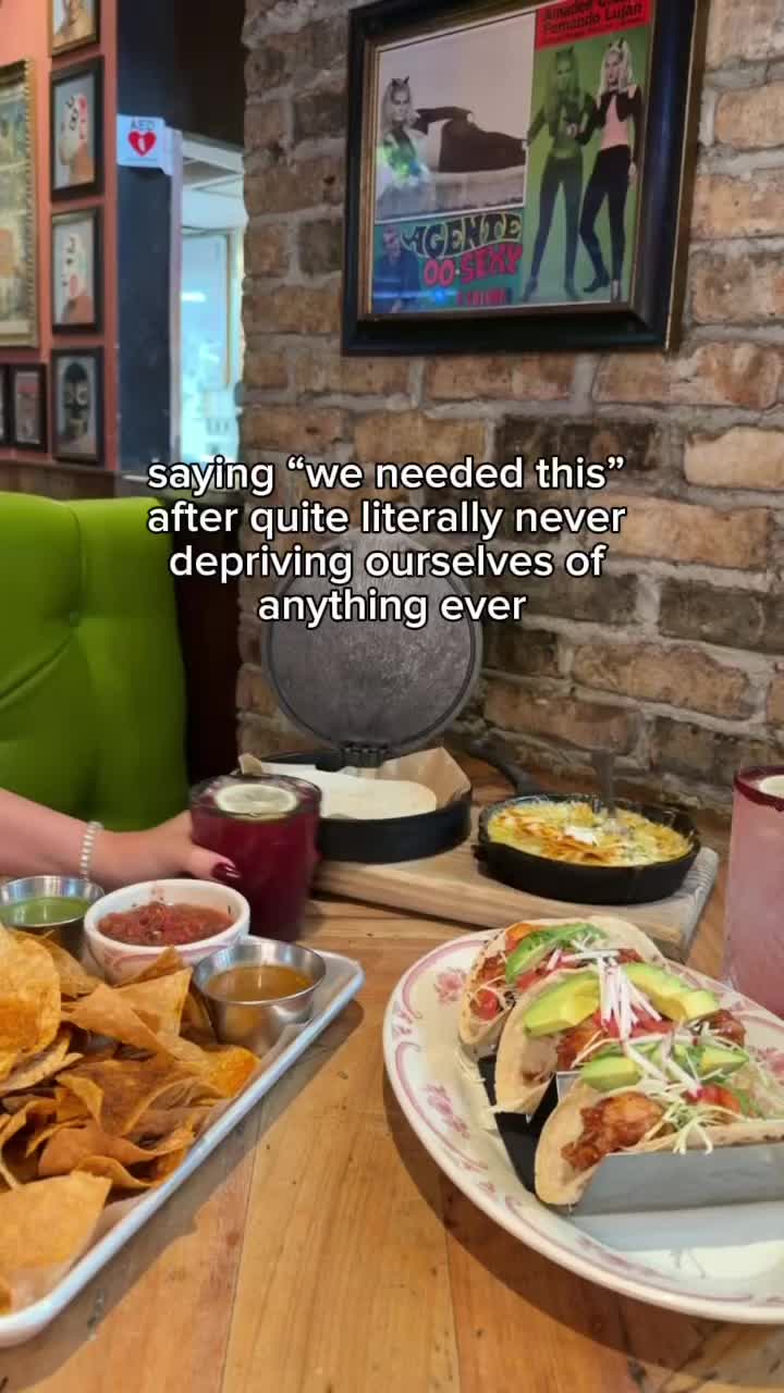 us 🤝 every last bite

#roccostacos #mexicanfood #margarita #tacos #weneededthis