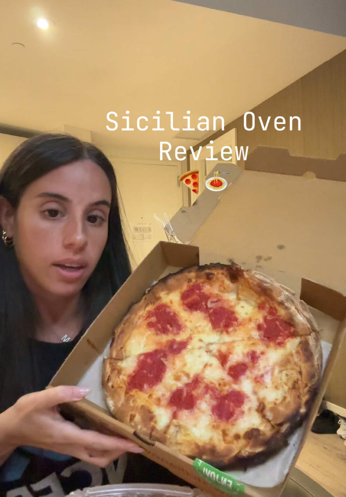 Dinner from the other night was excellent #dinner #uber #pizza #pasta #foodlover #foodies #miami #rating #fyp #fypp 