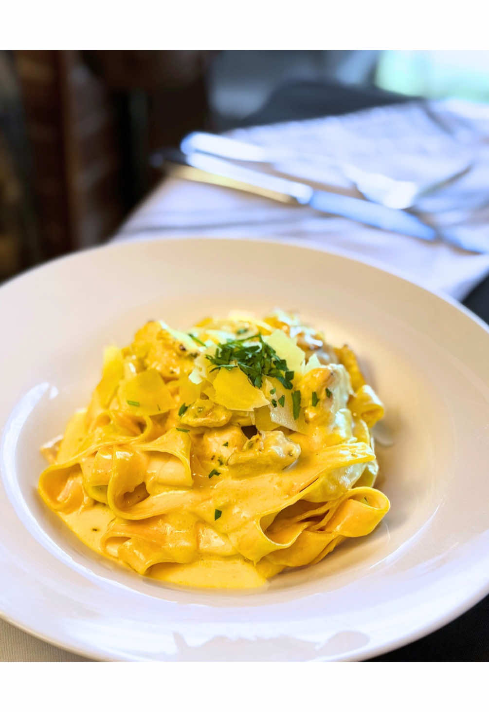 POV: You just found your new pasta obsession 🤤🍝
Cheesy. Creamy. Dreamy. Our Pollo Alfredo Artisan hits different.
✨ Catch the vibe — only at Dal Contadino
📍Book now on OpenTable or call 954-900-2714
#PastaTok #FettuccineAlfredo #CheesePullGoals #DalContadinoTrattoria #MiamiEats #FoodieVibes #ComfortFoodCravings#ItalianRestaurant #FortLauderdaleEats #FoodieFL #WineLovers