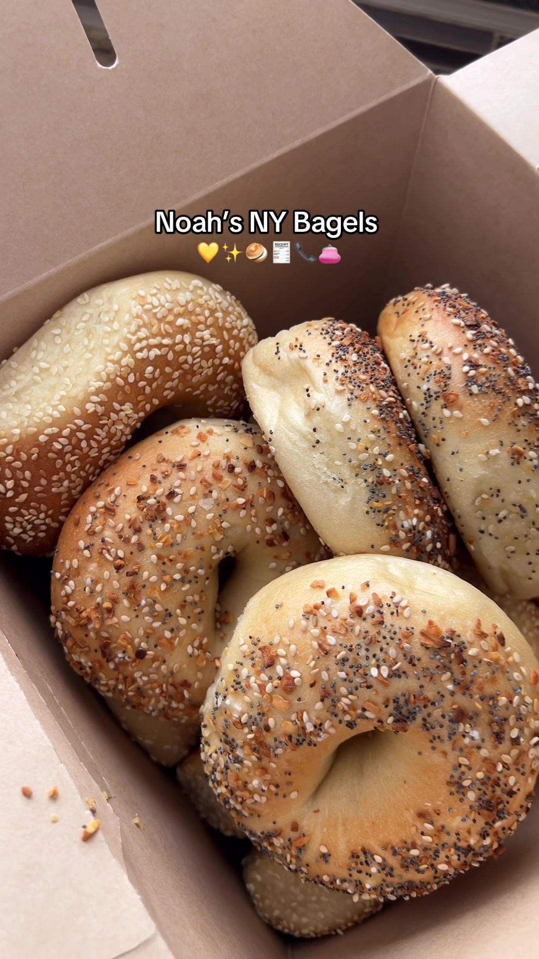 Noah’s sesame bagels are my favorite 🤌🏻 #bagels #noahsbagels #breakfast #foodtakeout #burbankeats 