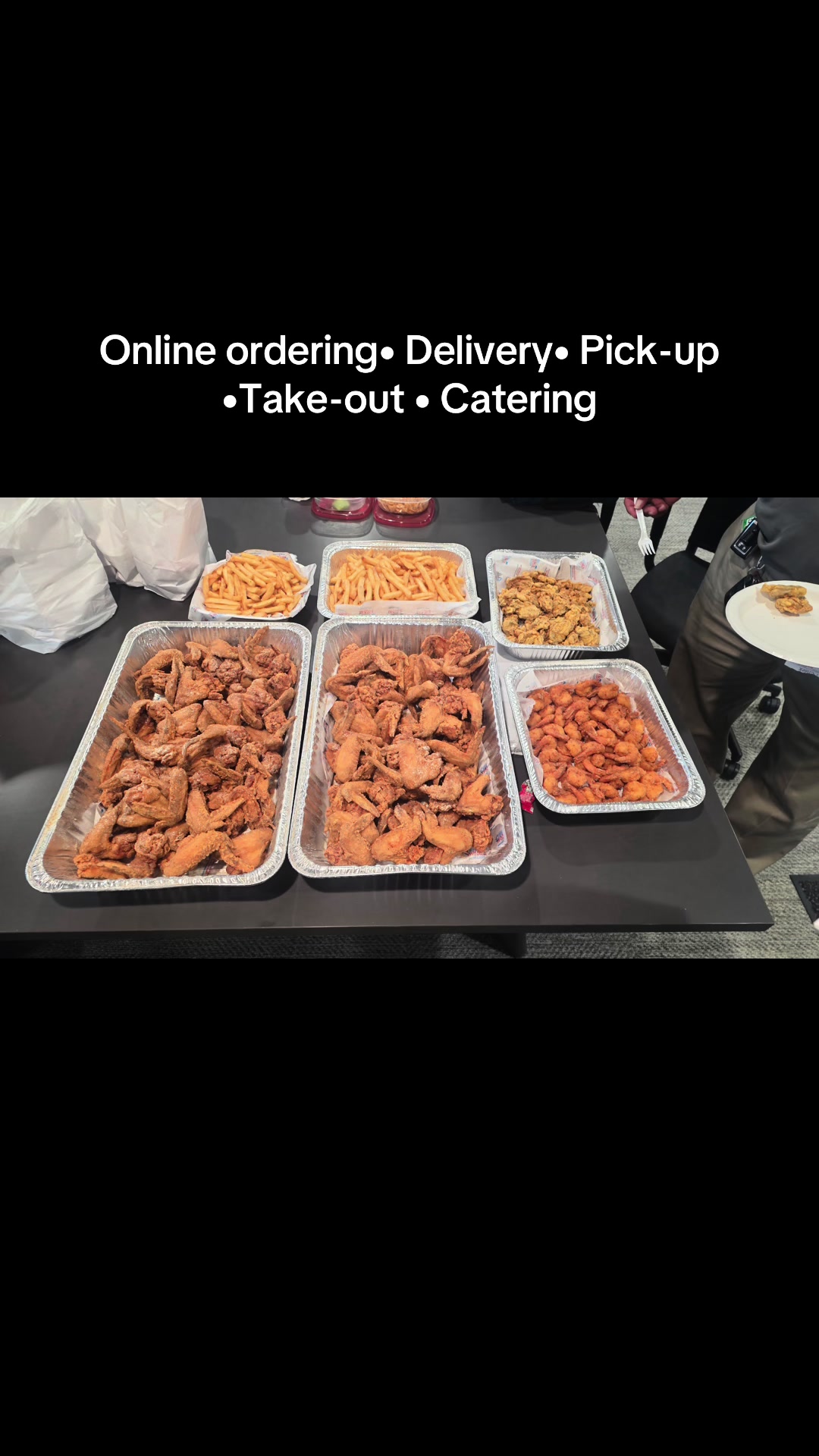All your food is made with so much care and It’s authentic flavor. Let hook’s team take care of you when you order online, call for pick up, want us to deliver, or just come in and have a nice time in the lobby. 
 #hookscatch #hookscatchseafoodandwings 