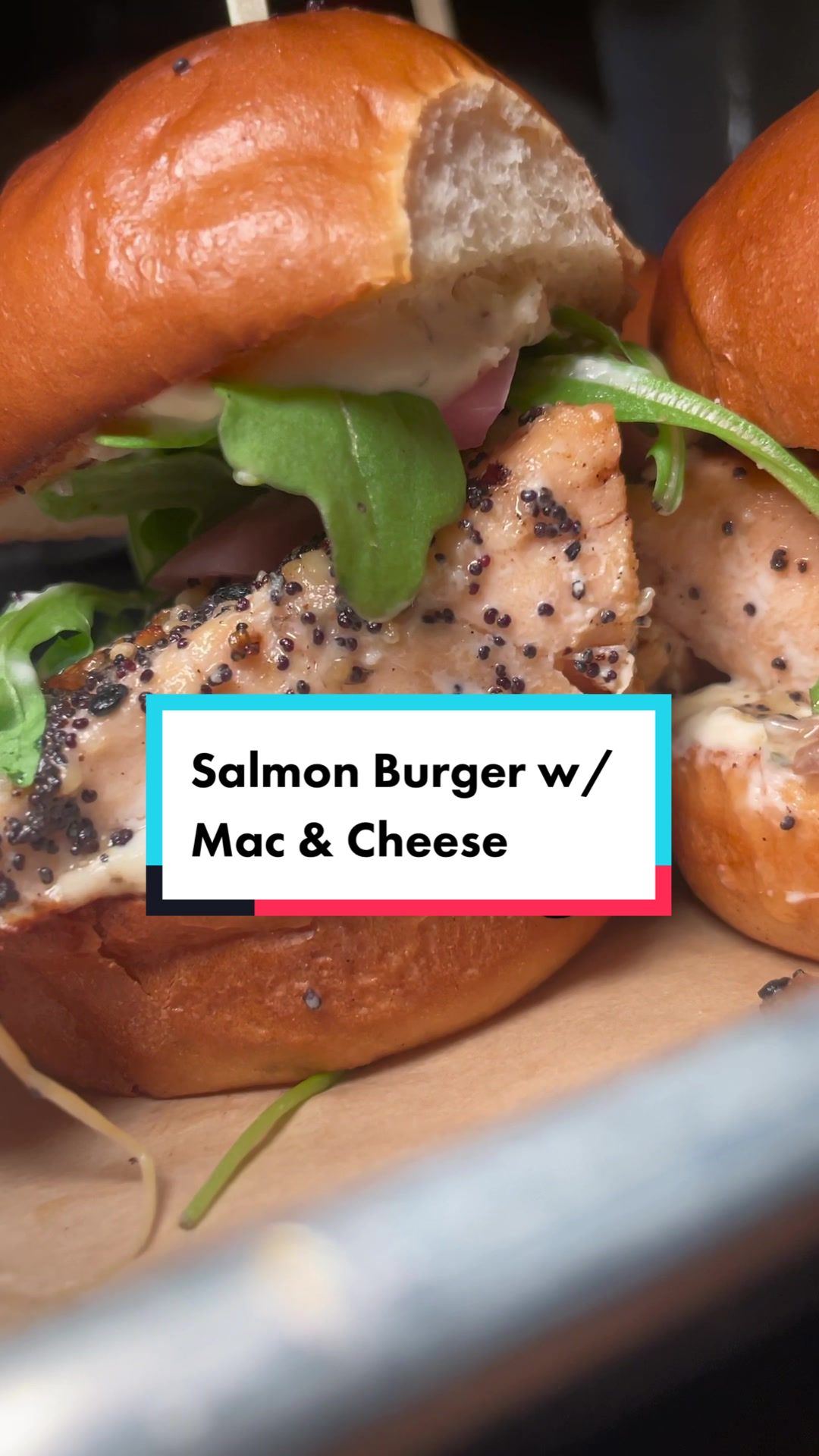 📍Bar Louie Coconut Creek #happyhour #barlouie #barvibes #macandcheese #salmonburger #coconutcreek #fortlauderdalefoodies #bocaraton #bocafoodie 