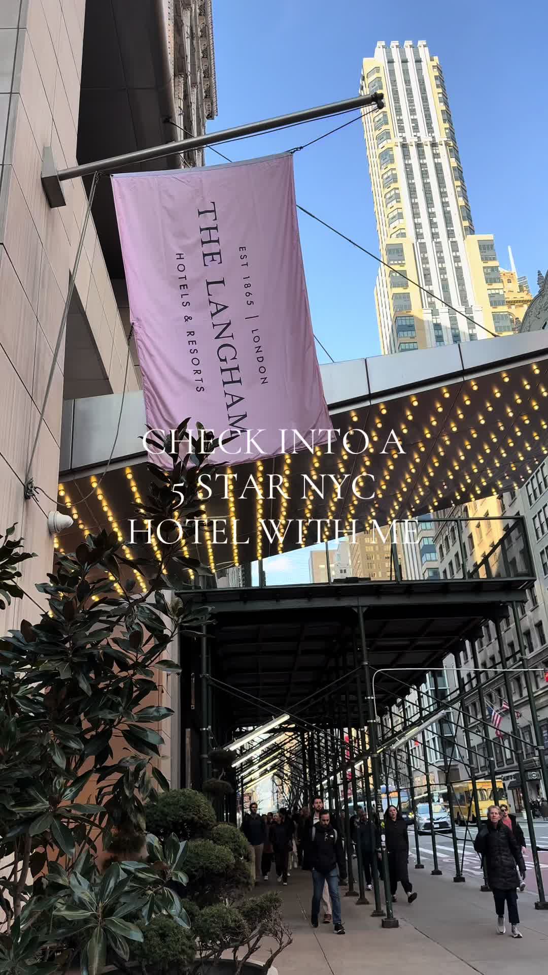 Want breathtaking NYC views right in Midtown? The Langham, Fifth Avenue gives you floor to ceiling windows, huge rooms, and the Empire State Building right outside your window. Luxury, location, and style mall in one spot. Save this for your NYC trip!

#TheLanghamNYC #NYCViews #nyc #fory #EmpireStateBuilding   