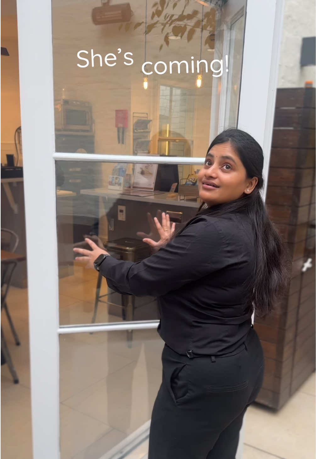 When Mariah starts warming up… you know it’s time to start planning. 🎶🎁⁠
Beat the rush and secure your cosy Christmas mini-break at Z Hotels. ⁠
⁠
Book now for the best price 👉 @theZHotels

#londonhotel #affordablehotel #christmasinlondon 