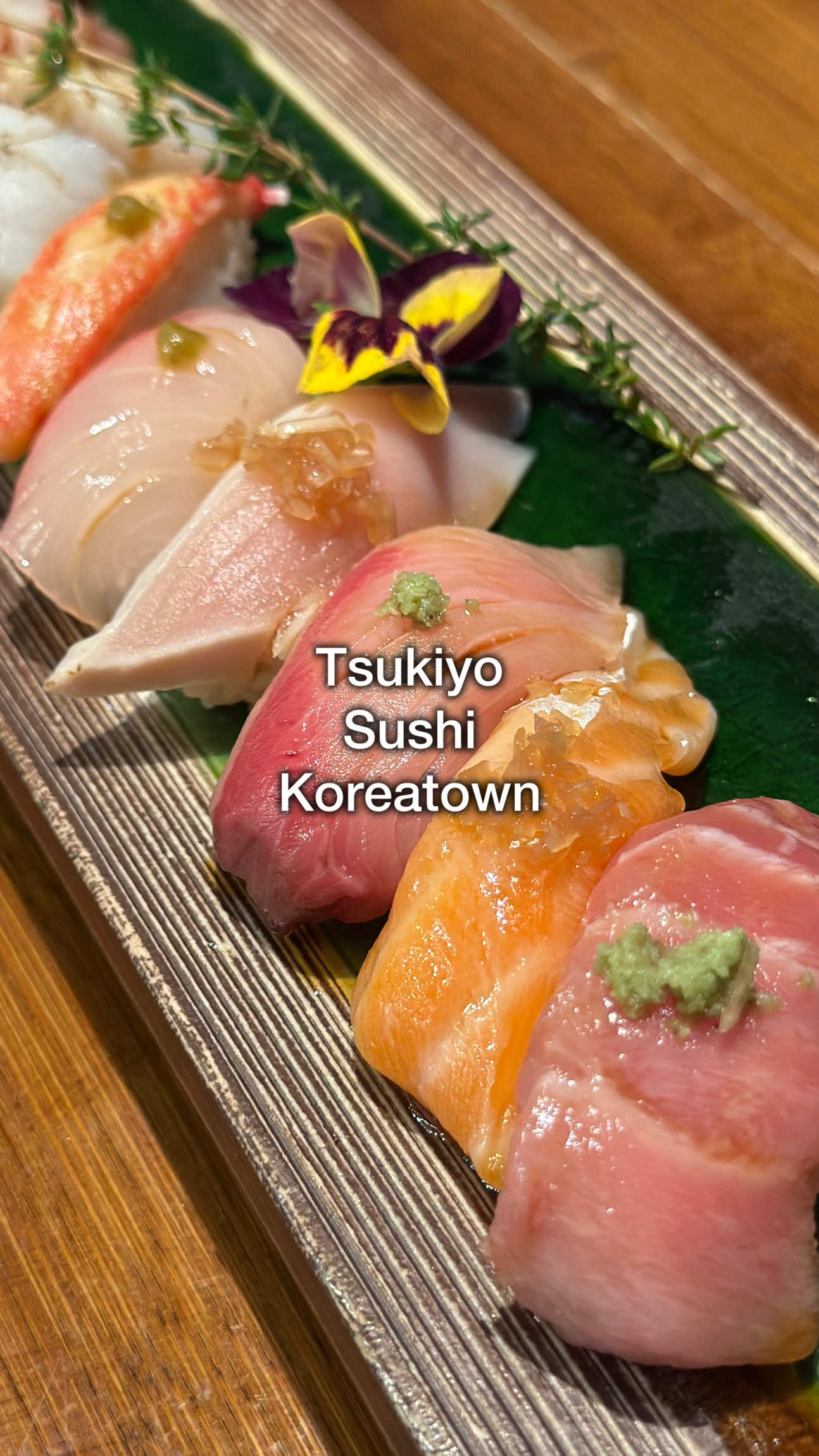 Save this for your next sushi outing. It’s the kind of place I’d bring my parents, family, or someone I want to treat to a really nice meal. The space feels super authentic and calm — private enough that you can actually have a proper conversation. But the best part is the food. The sushi was so good — every dish just hit. Definitely one of those places that feels lowkey but really special. 💖🍣

📍Tsukiyo Sushi Koreatown LA

#tsukiyosushi #bestsushispot #hiddengem #japanesefood #koreatown 